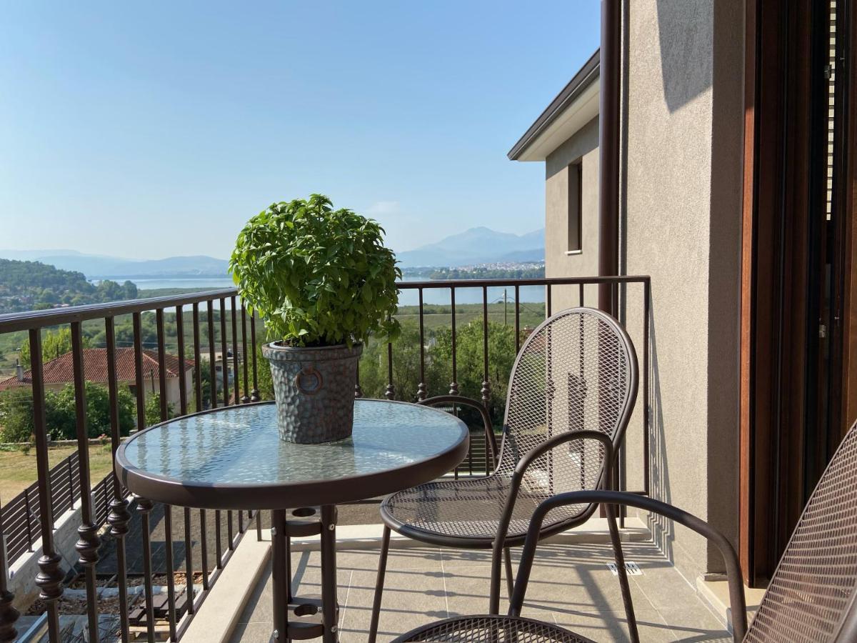Montana Lake View Ioannina Exterior photo